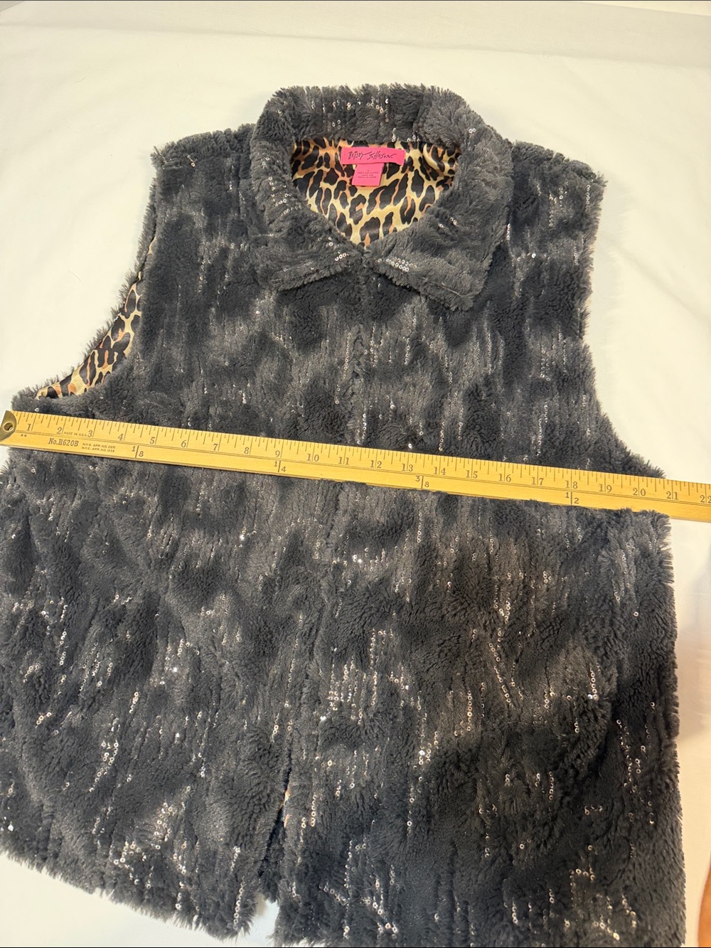 Betsey Johnson WL Black Faux Fur & Sequin Vest with Leopard Lining - Picture 8 of 11
